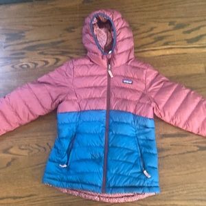 Girls Patagonia xl 14 reversible down puffy coat